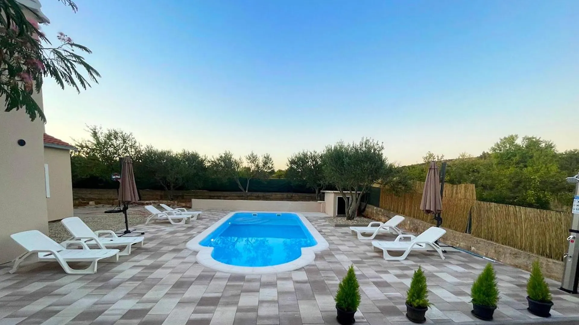 Villa Mare With Pool Nadin 0*,  كرواتيا