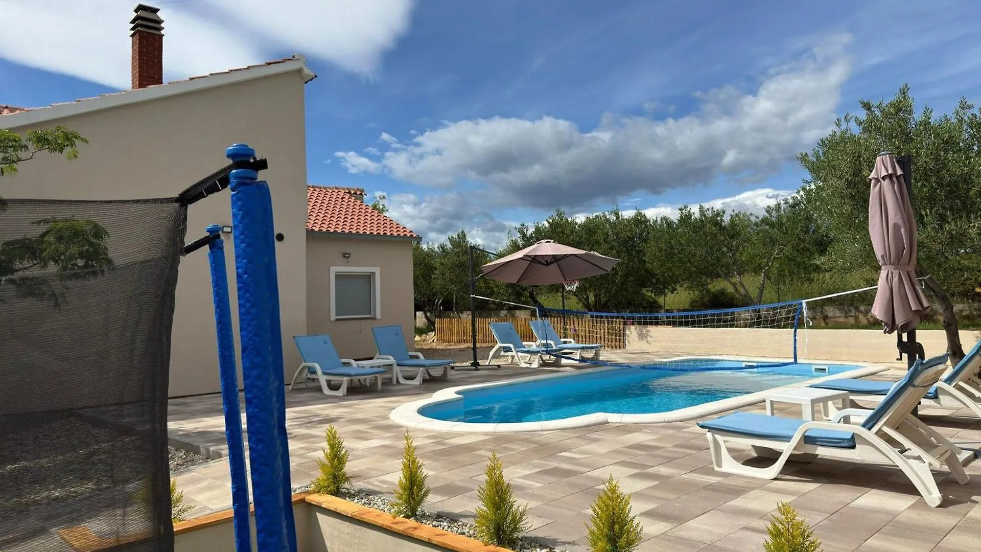Villa Mare With Pool Nadin